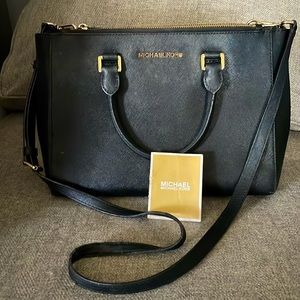 Michael Kors Black purse